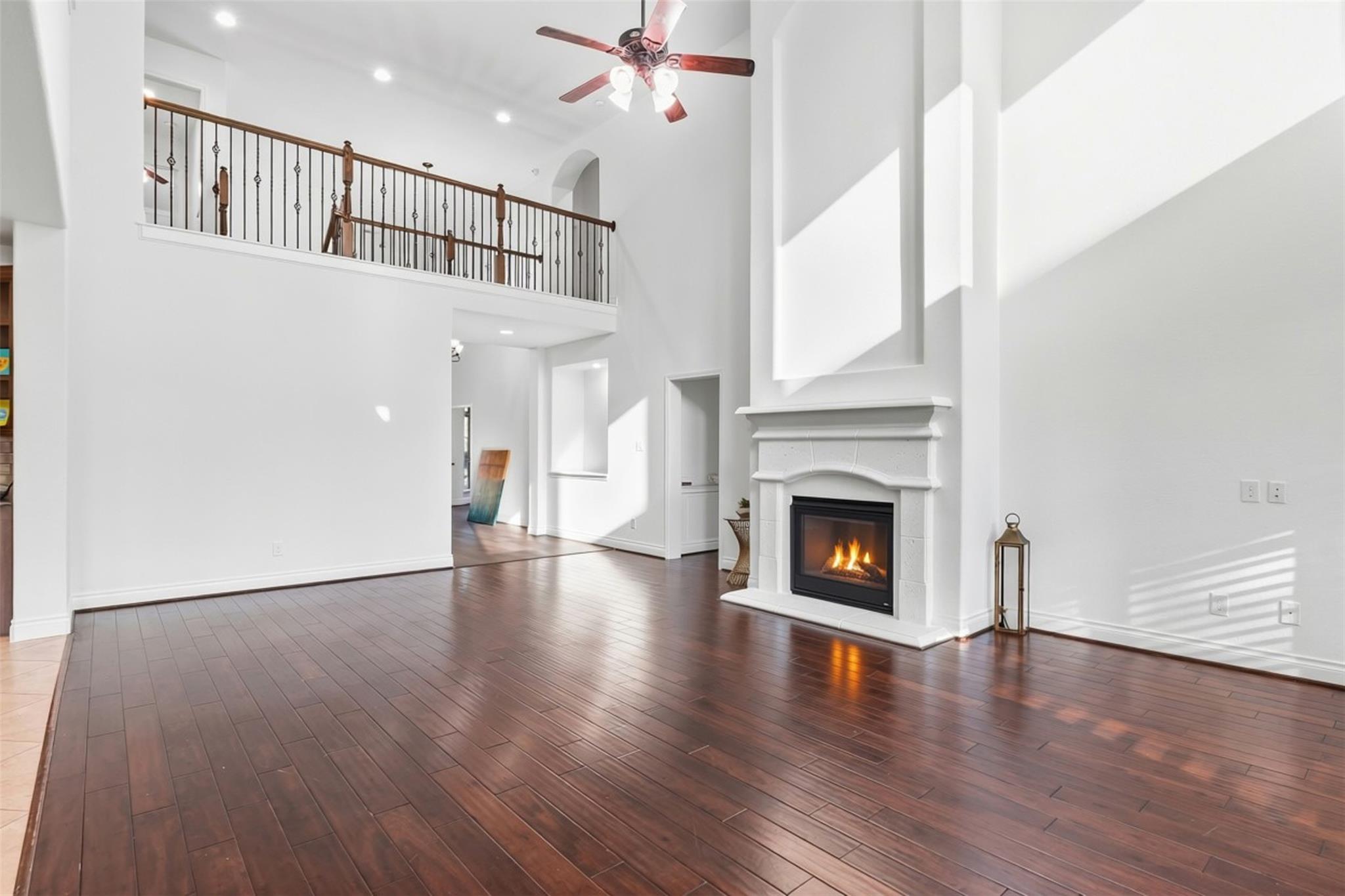 2405 Barton Shores Drive Property Photo 4