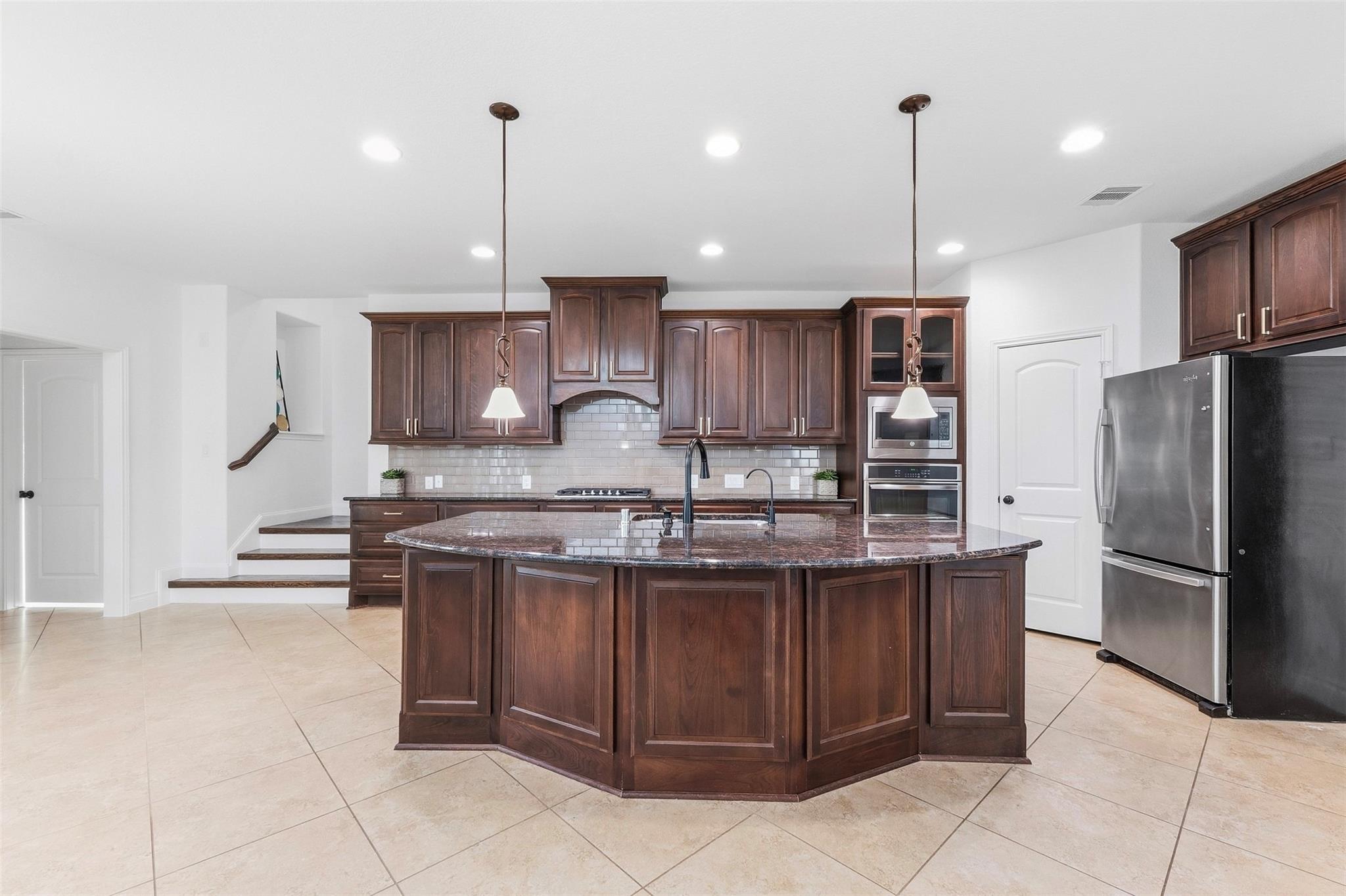 2405 Barton Shores Drive Property Photo 6