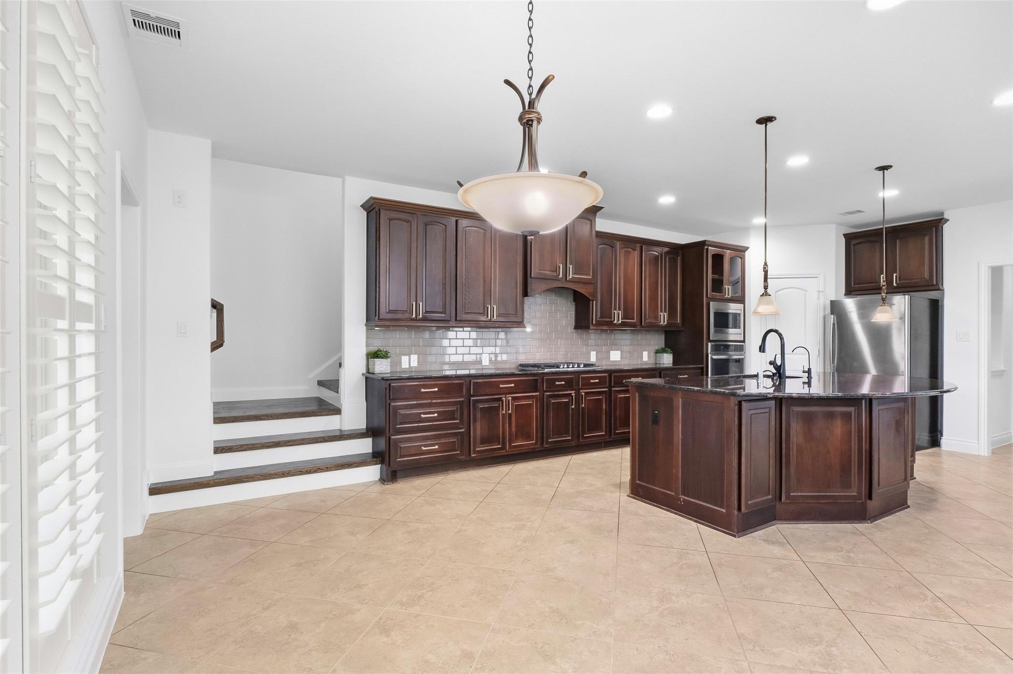 2405 Barton Shores Drive Property Photo 7