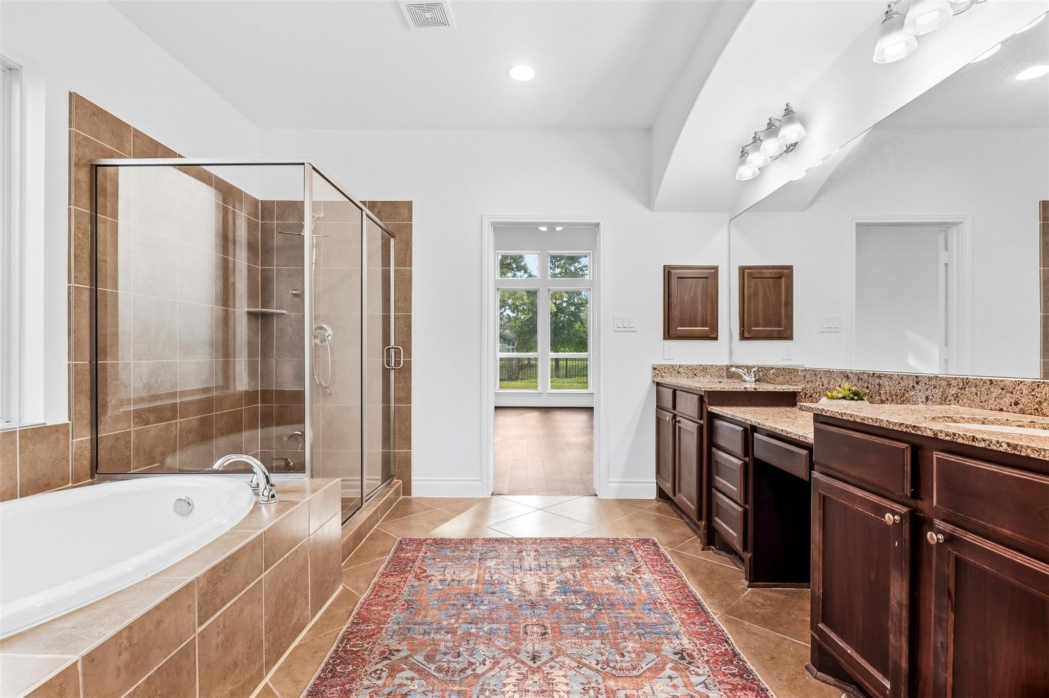 2405 Barton Shores Drive Property Photo 17