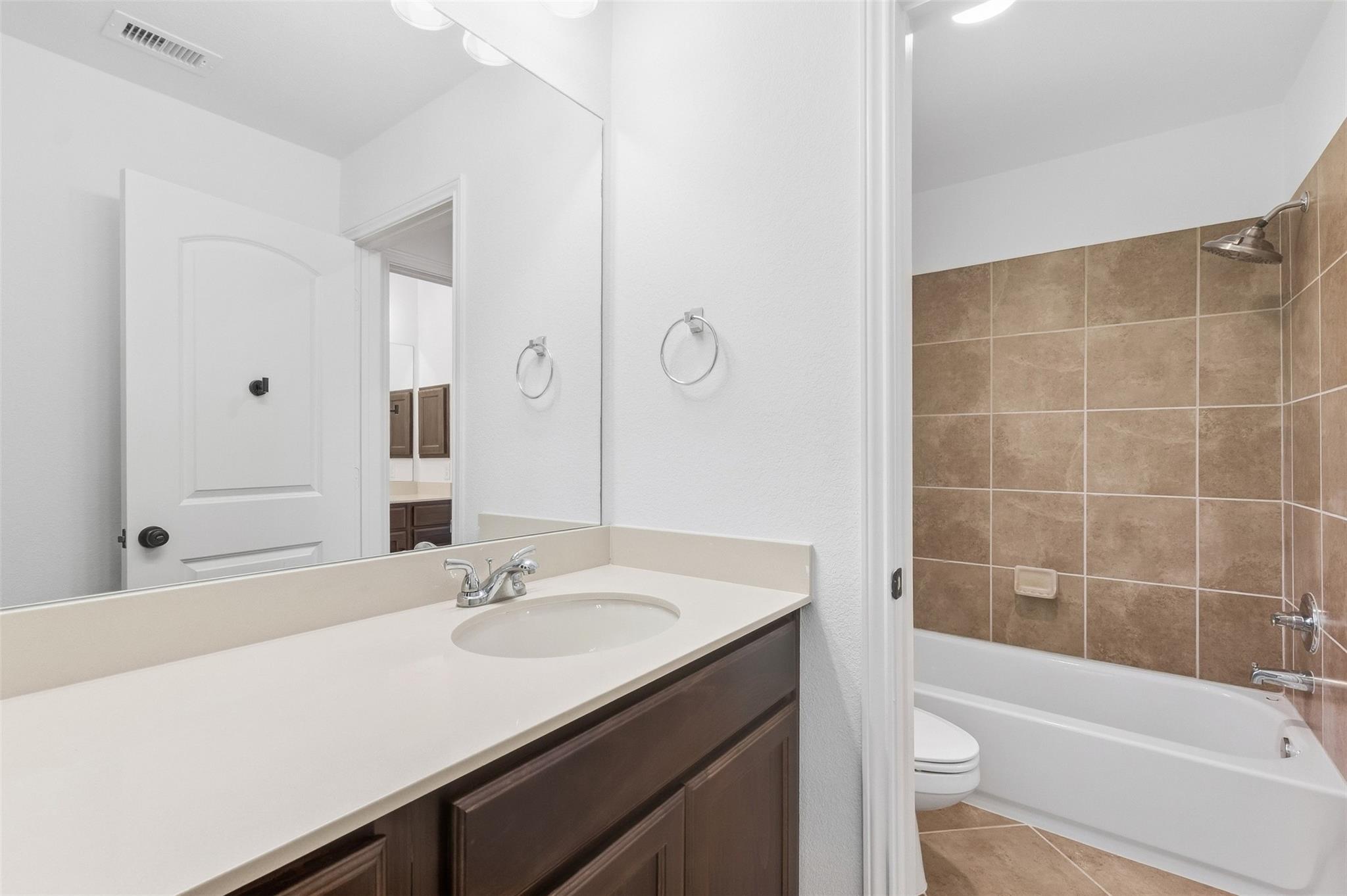 2405 Barton Shores Drive Property Photo 28