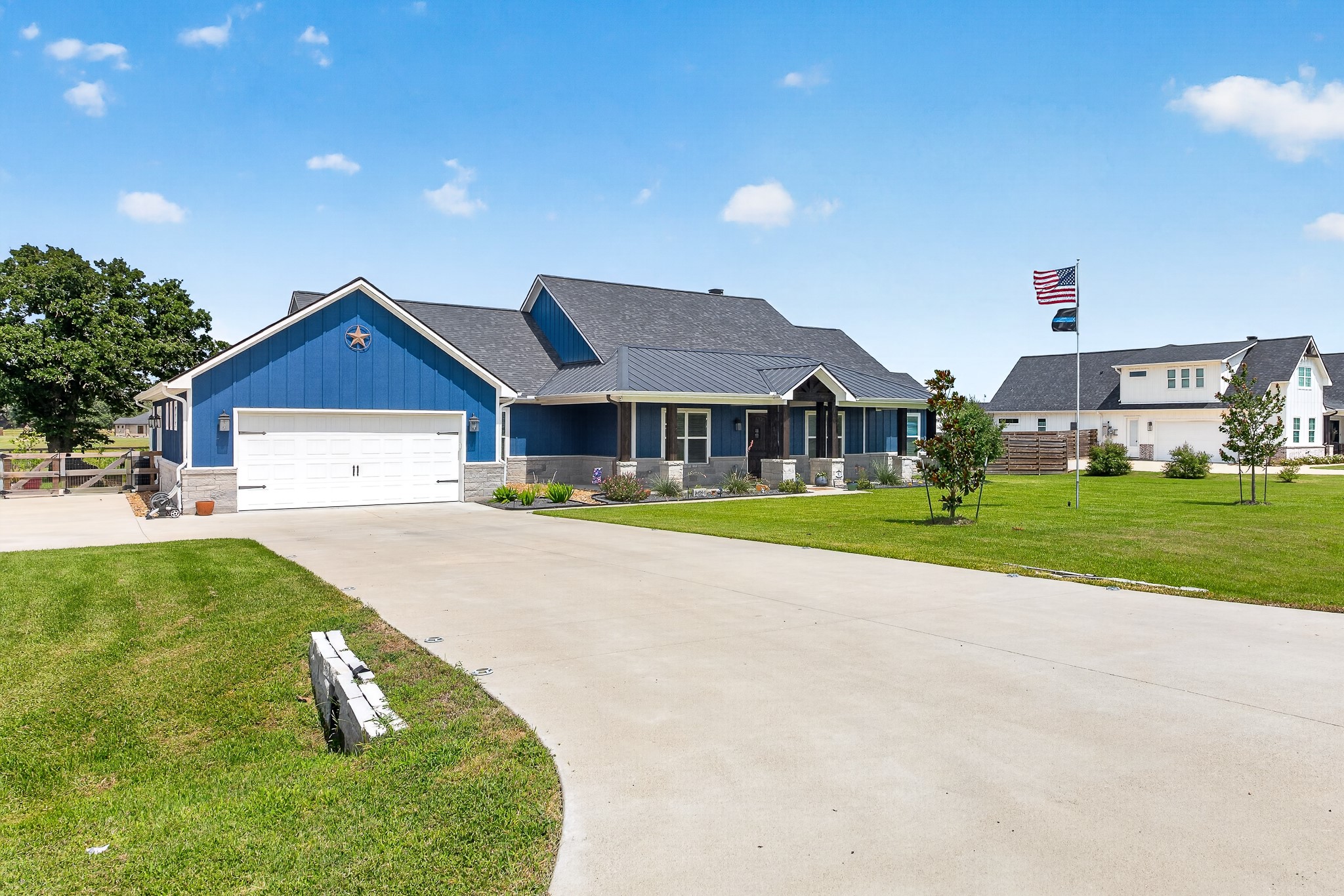 5901 Rain Meadow Drive Property Photo 8