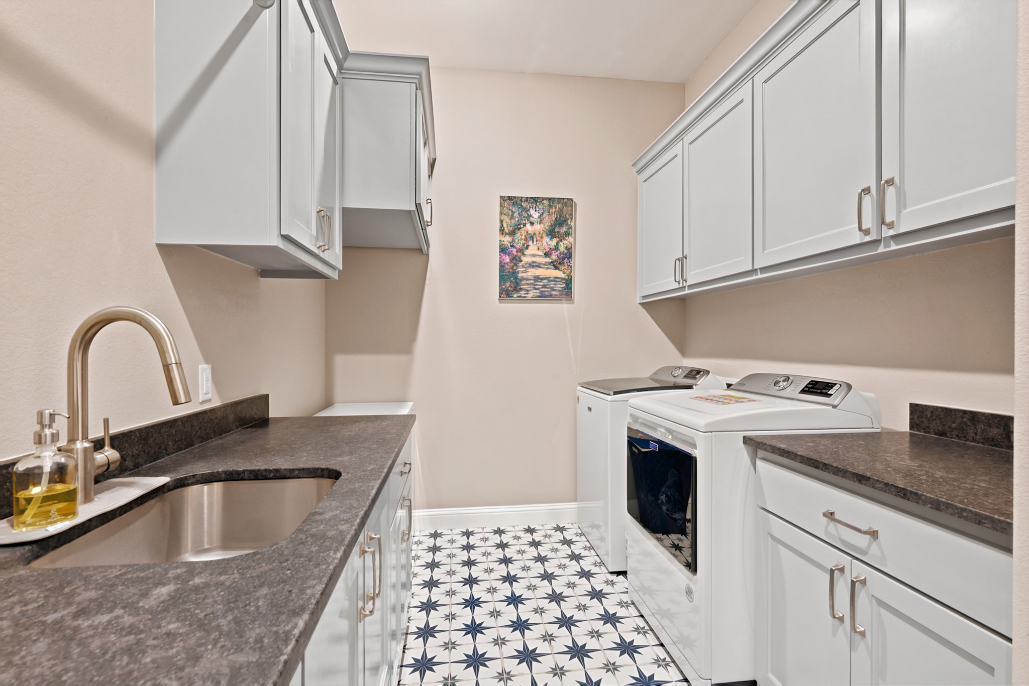 5901 Rain Meadow Drive Property Photo 29