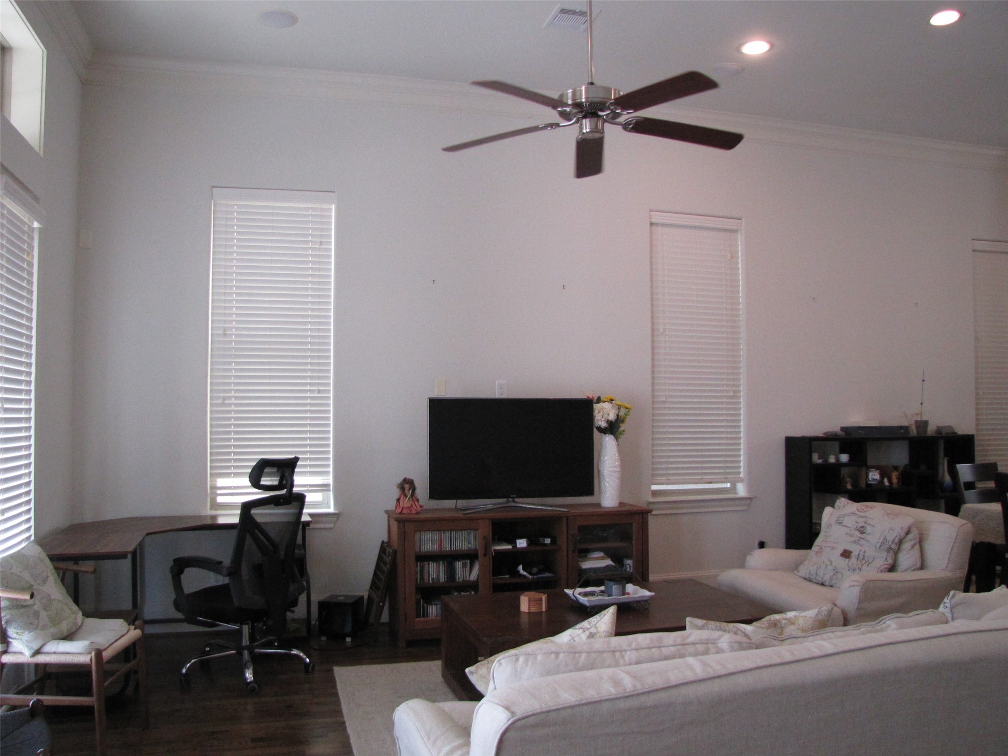 6306 Grand Boulevard Property Photo 3