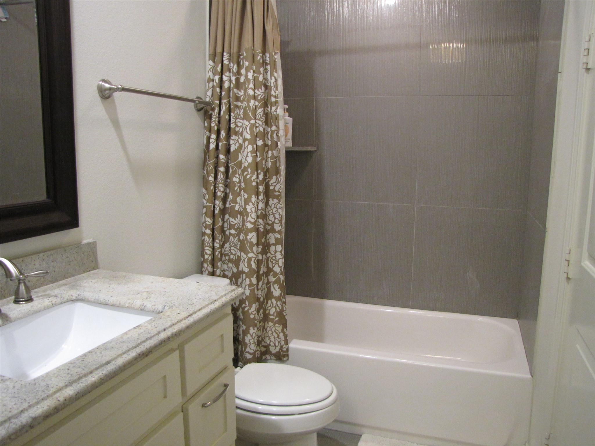 6306 Grand Boulevard Property Photo 11
