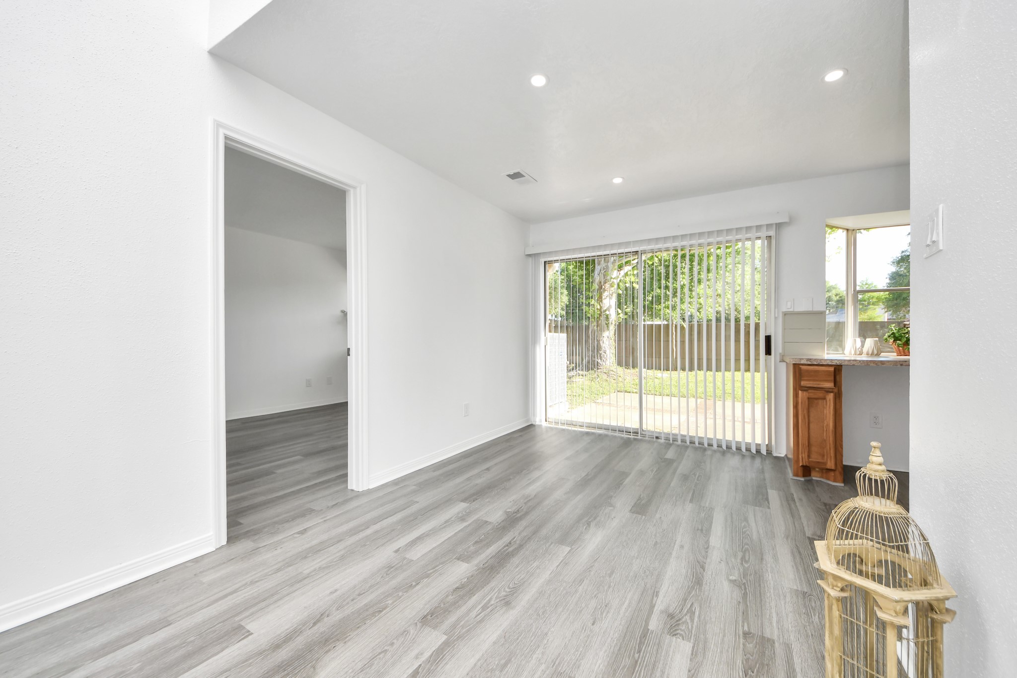 16114 Golden Sands Drive Property Photo 16
