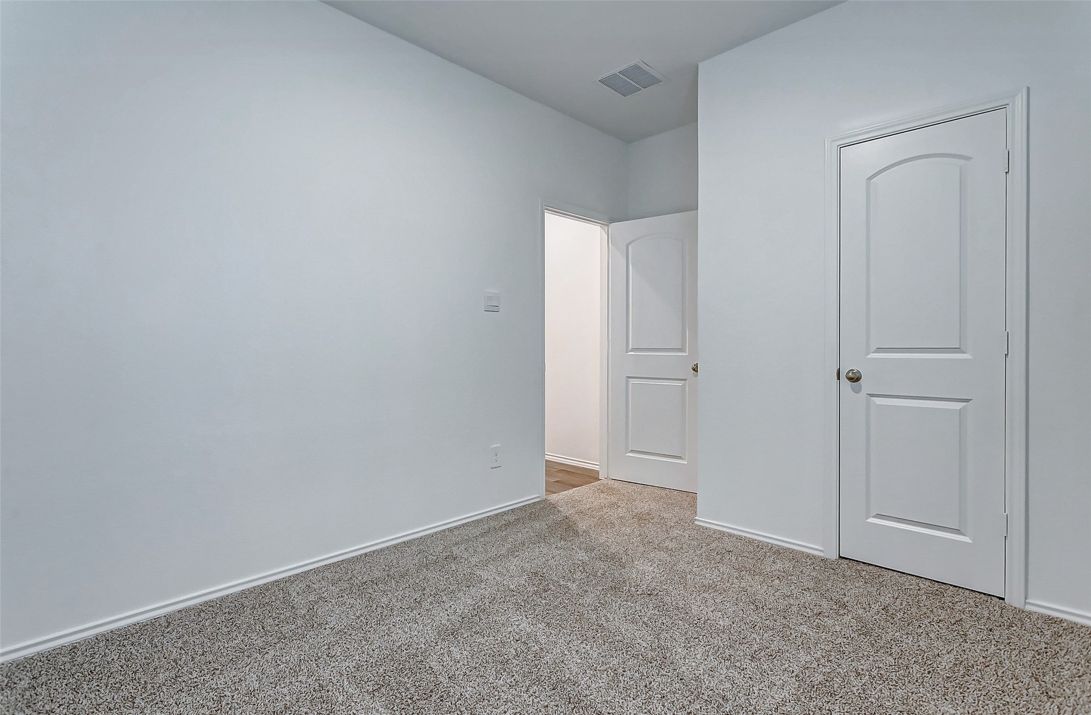 5626 Avalon Woods Drive Property Photo 16