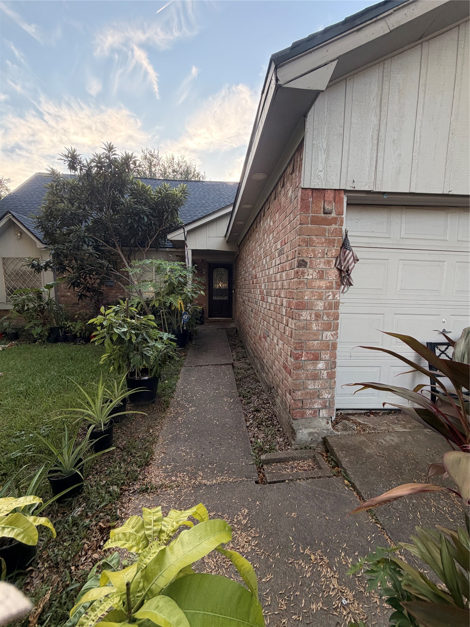 3243 Hunters Glen Drive Property Photo 1