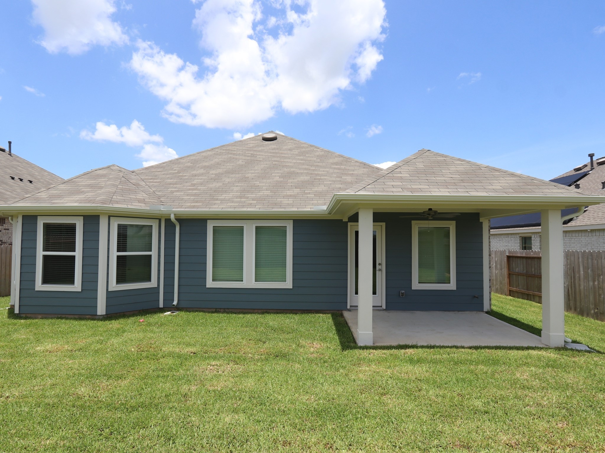 3011 Blue Abelia Street Property Photo 5