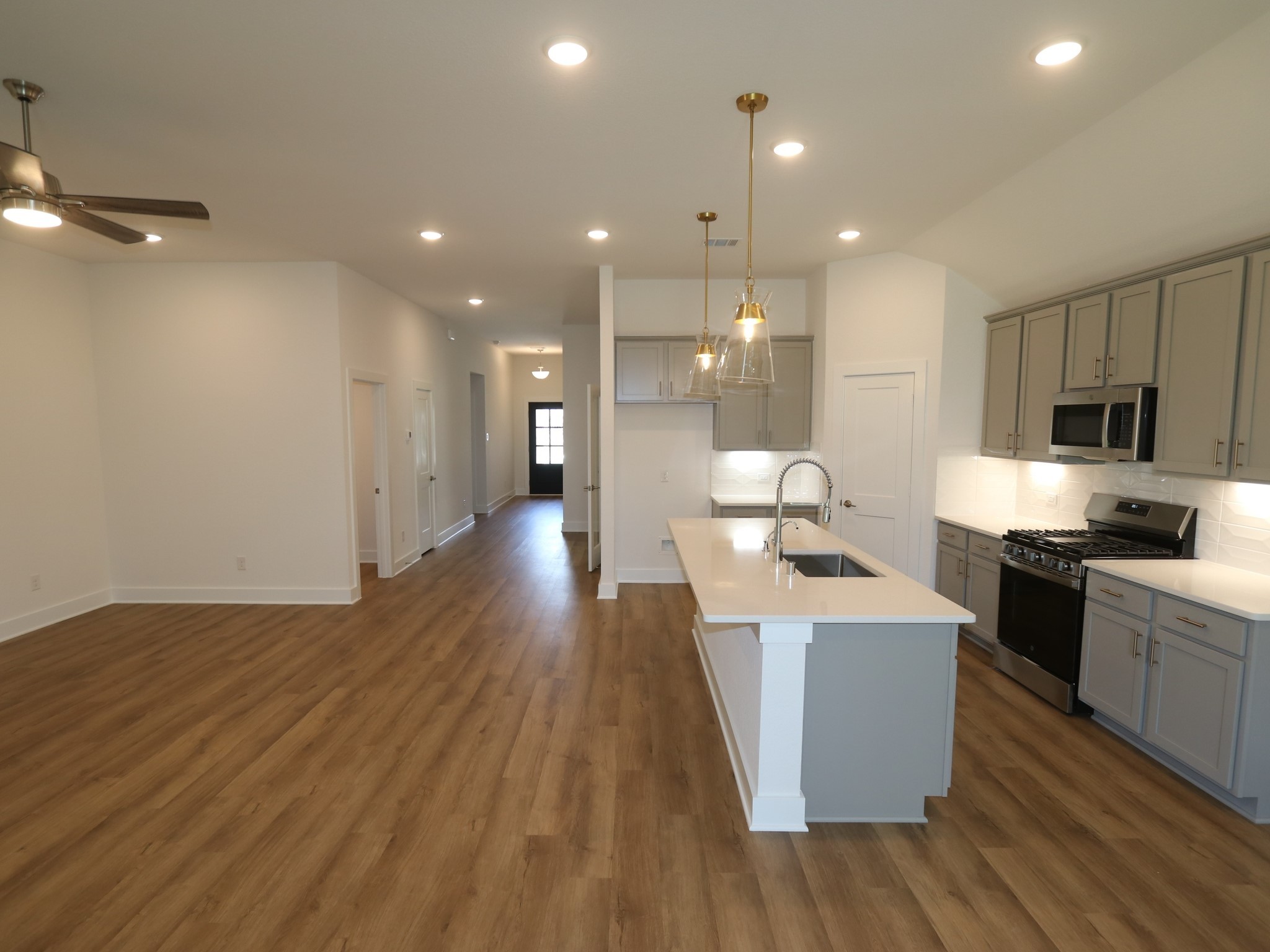 3011 Blue Abelia Street Property Photo 12