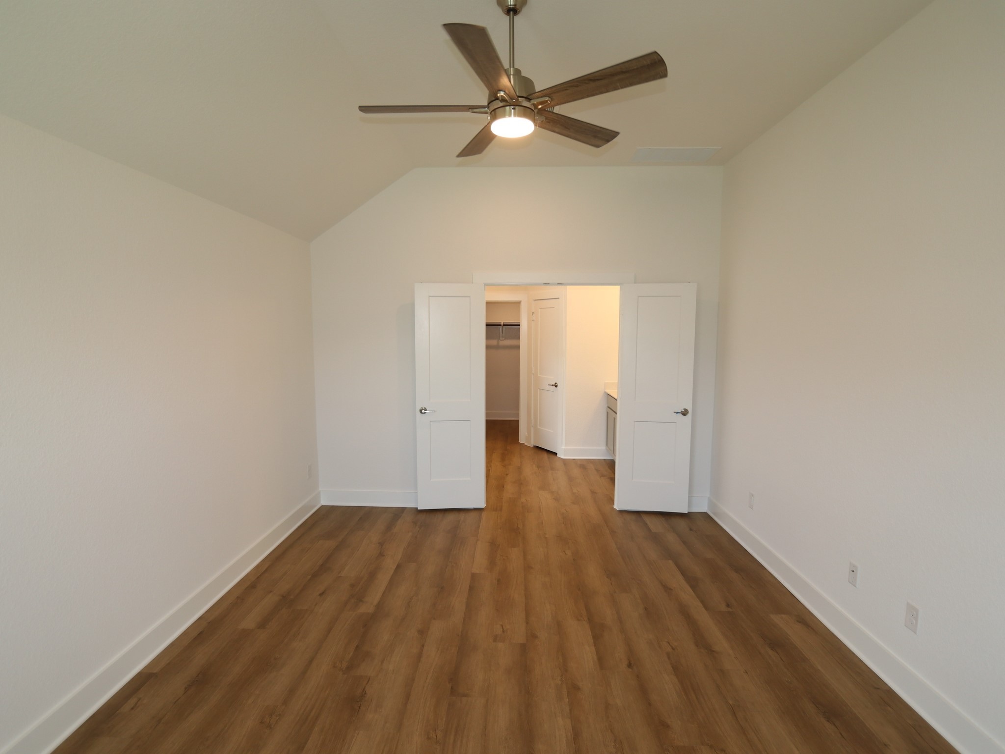 3011 Blue Abelia Street Property Photo 13
