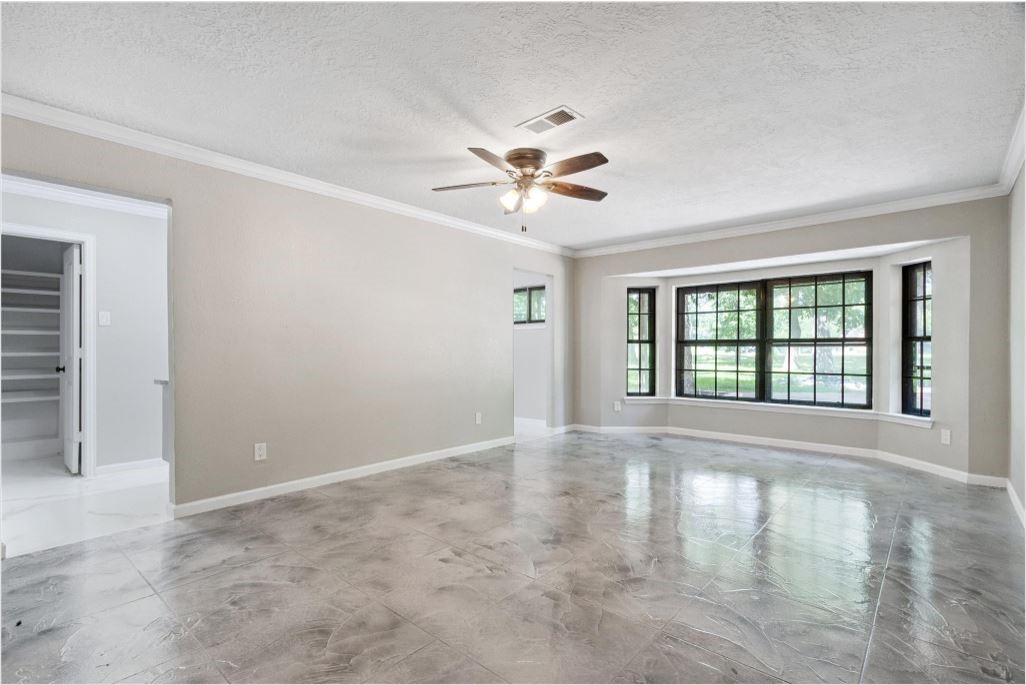 570 Roanoke Drive Property Photo 16