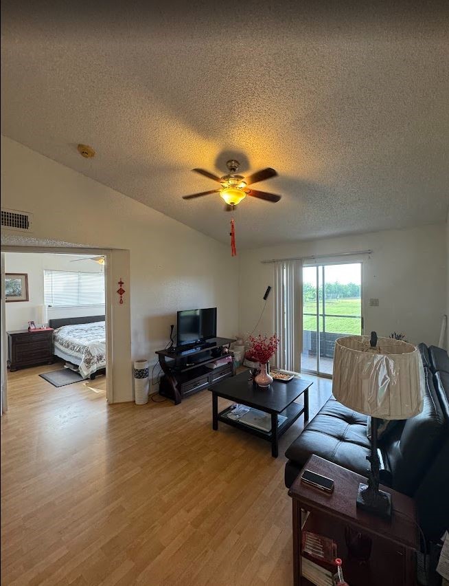 10555 Turtlewood Court 2609 Property Photo 12