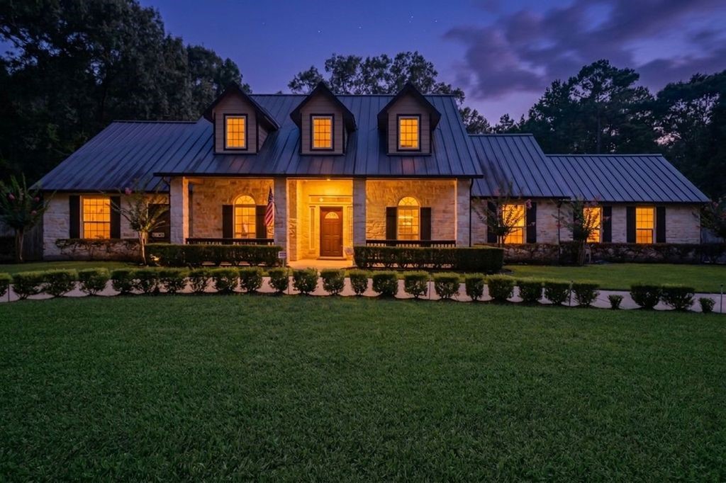28235 Lazy Rock Drive Property Photo 3