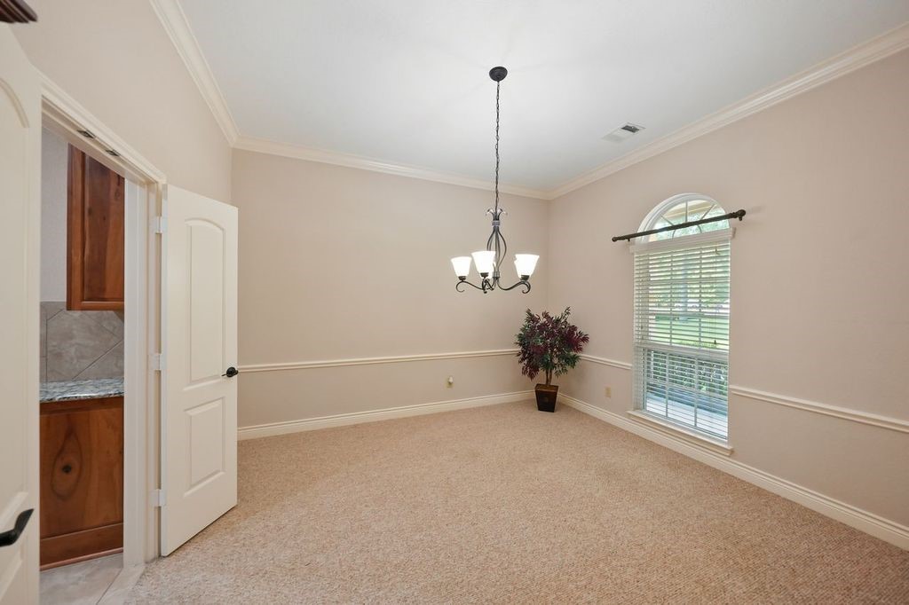 28235 Lazy Rock Drive Property Photo 7