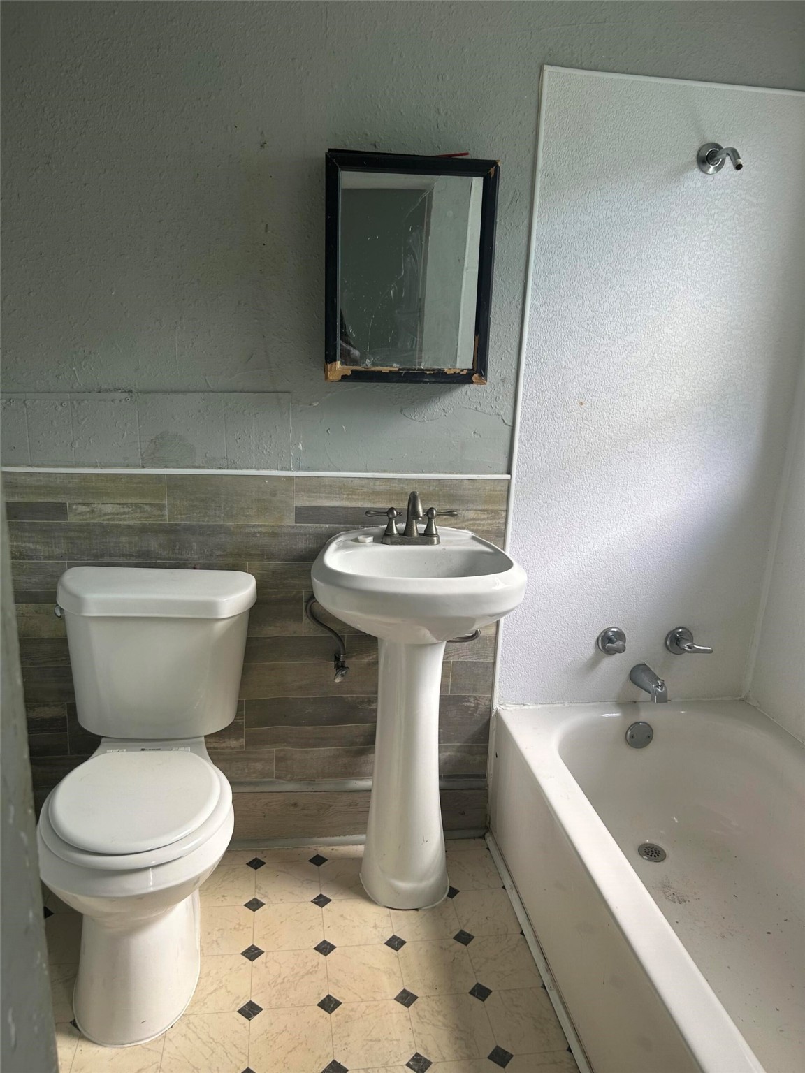 7109 Avenue E 12 Property Photo 5