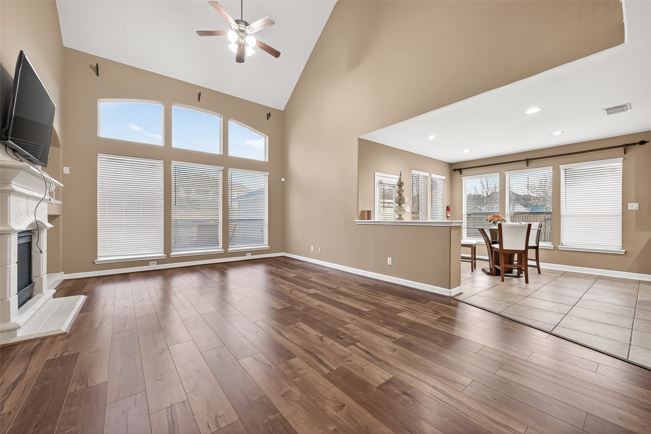 21103 Falcon Creek Court Property Photo 7