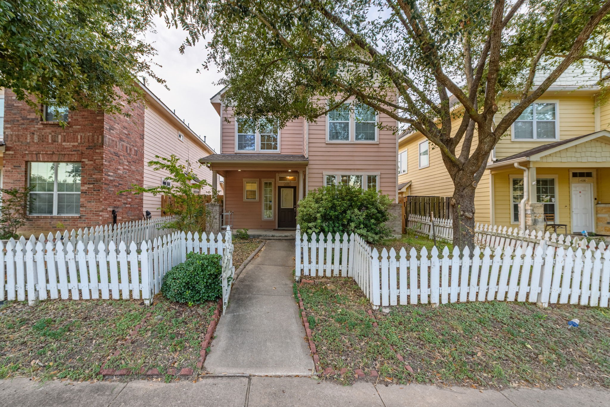 14334 Summer Garden Drive Property Photo 3