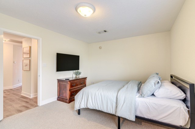 605 6 Street D Property Photo 12