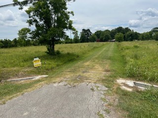 00 Fm 1942 Road Property Photo 2