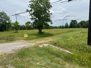 00 Fm 1942 Road Property Photo 4