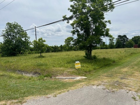 00 Fm 1942 Road Property Photo 5