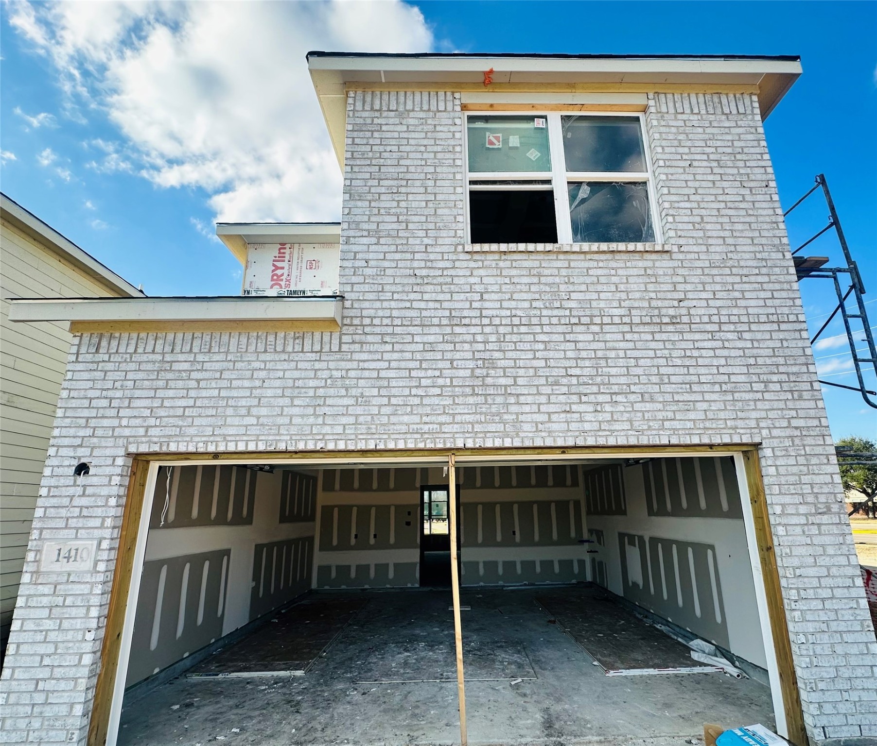 1410 Revolution Way Property Photo