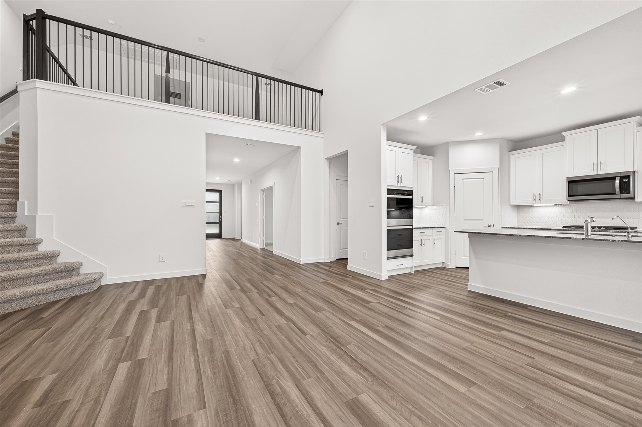 2818 Lemon Zest Path Property Photo 2