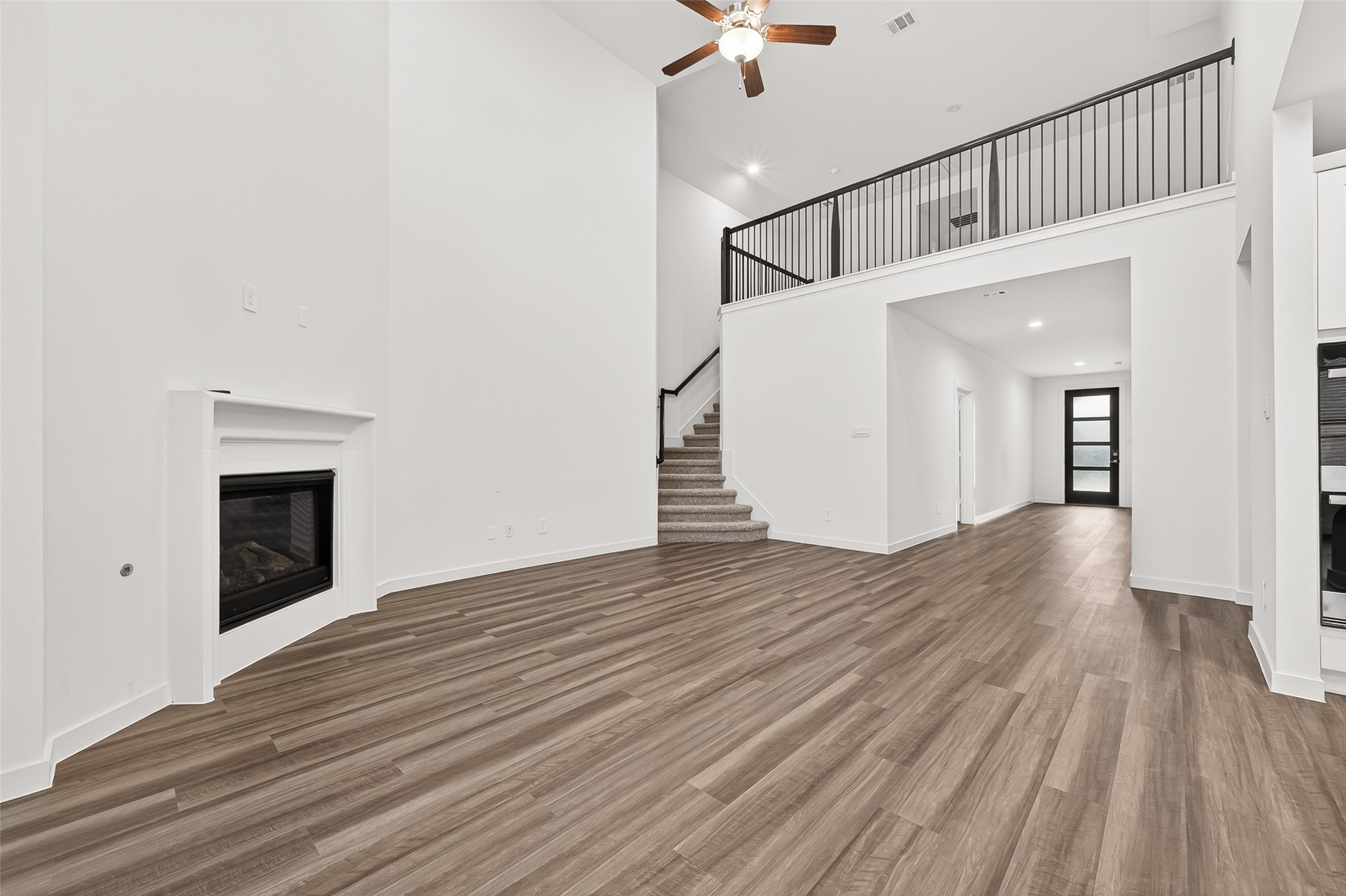 2818 Lemon Zest Path Property Photo 18