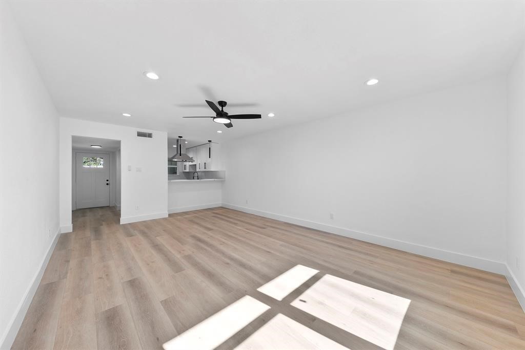 1514 Wirt Road 8 Property Photo 10