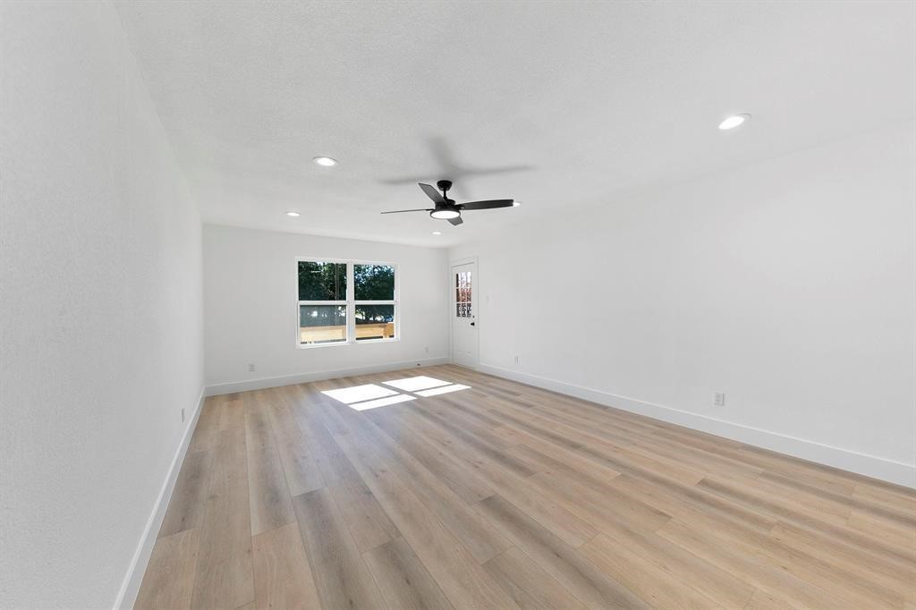 1514 Wirt Road 8 Property Photo 15