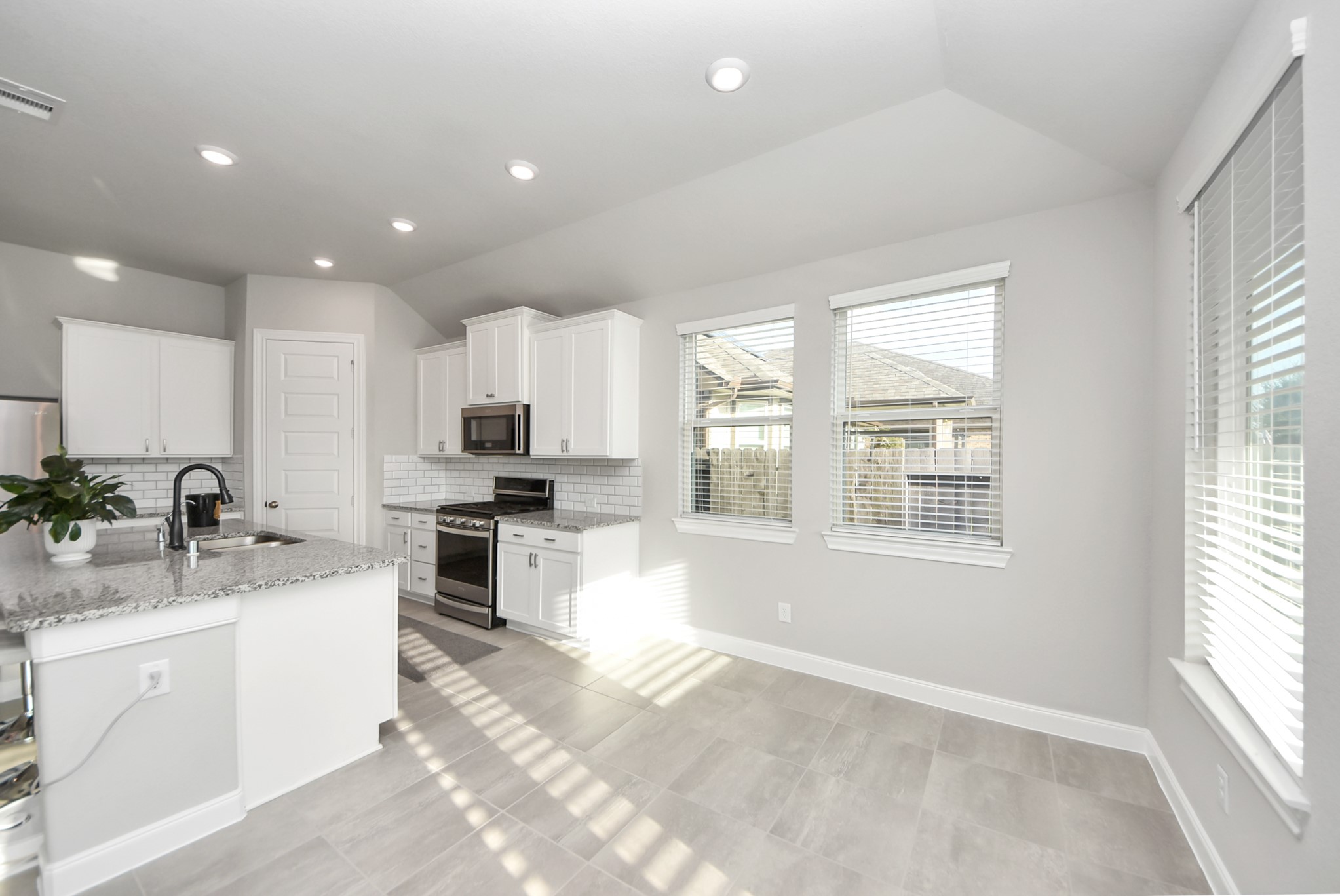 6035 Mapleton Meadow Lane Property Photo 32
