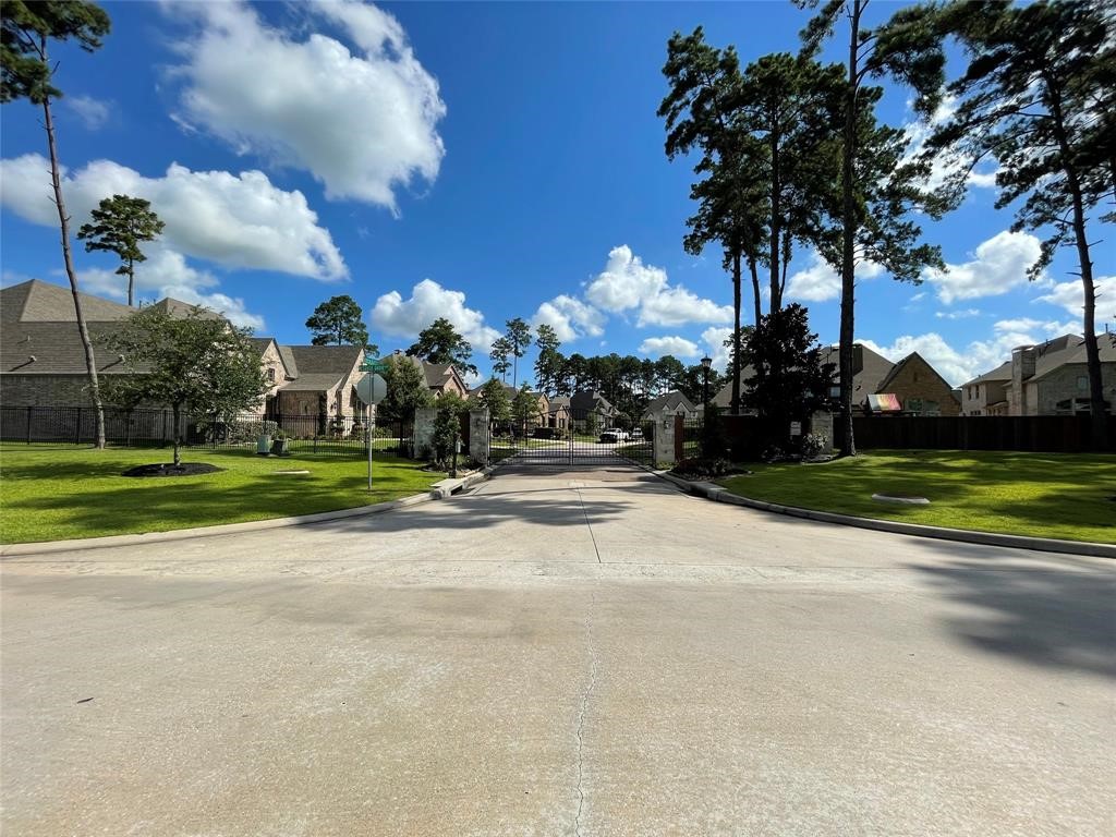 13603 Rollins Green Lane Property Photo 4