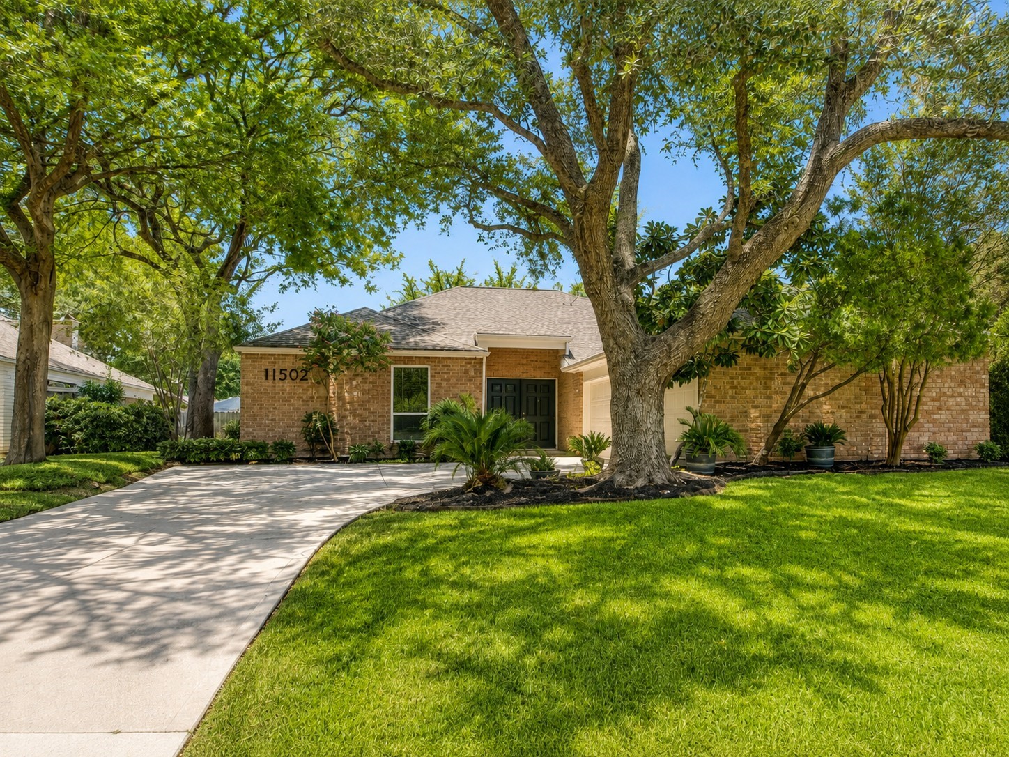11502 Olympia Drive Property Photo 1