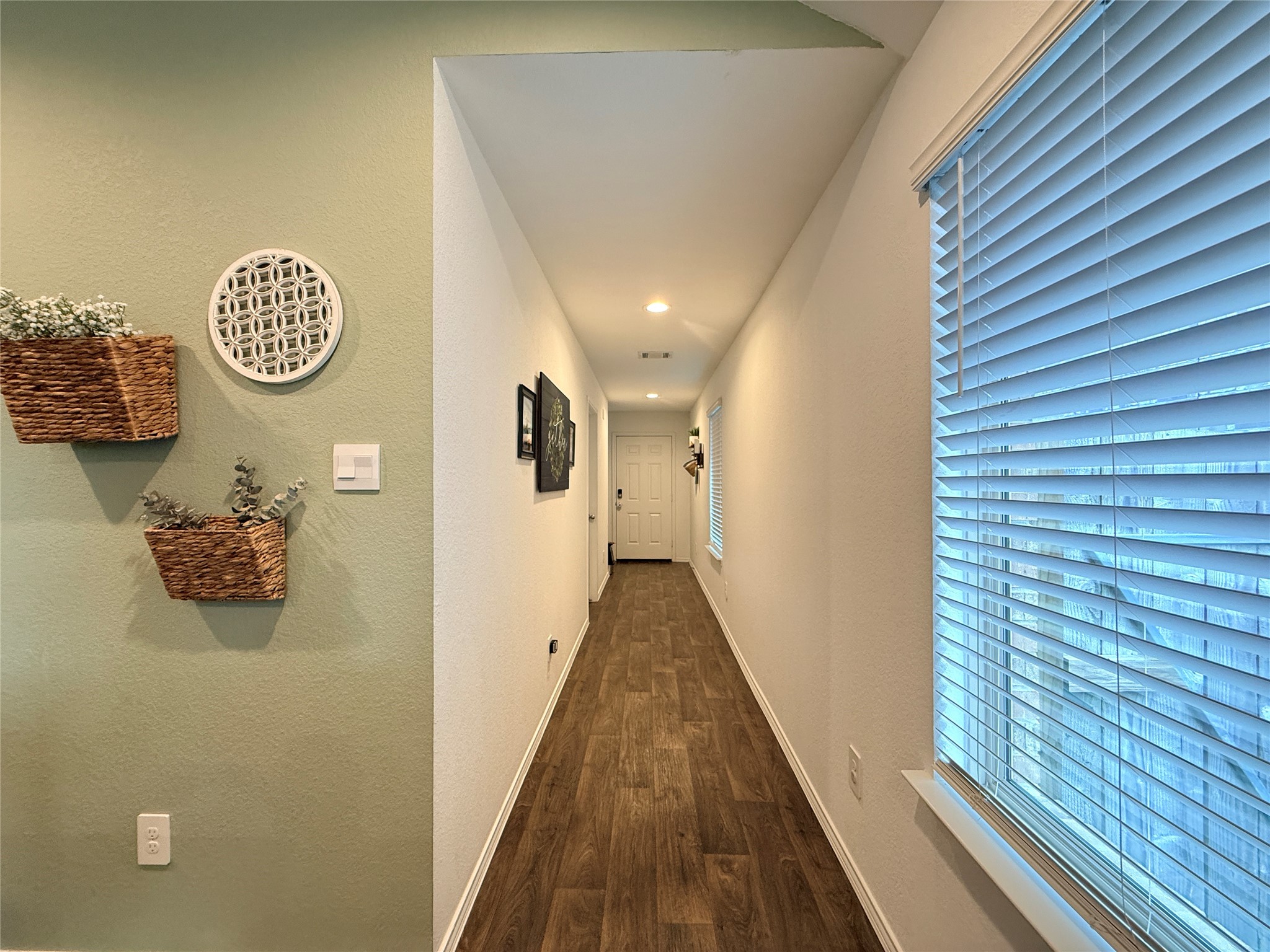 14845 Cypress Hollow Drive Property Photo 3