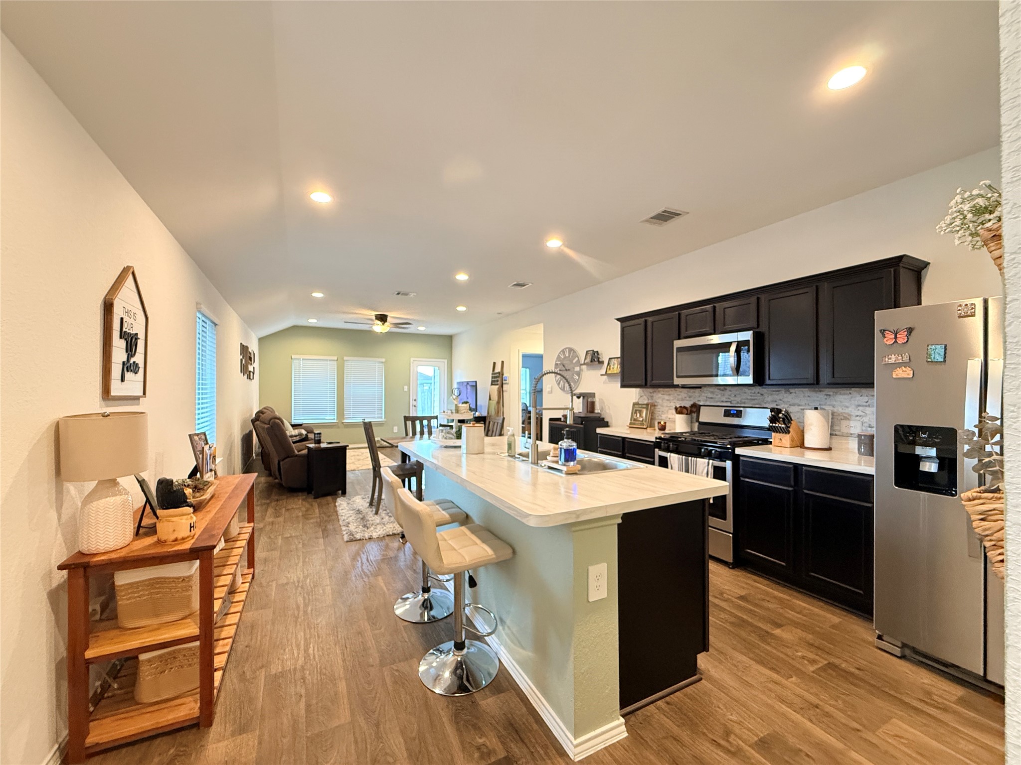 14845 Cypress Hollow Drive Property Photo 8