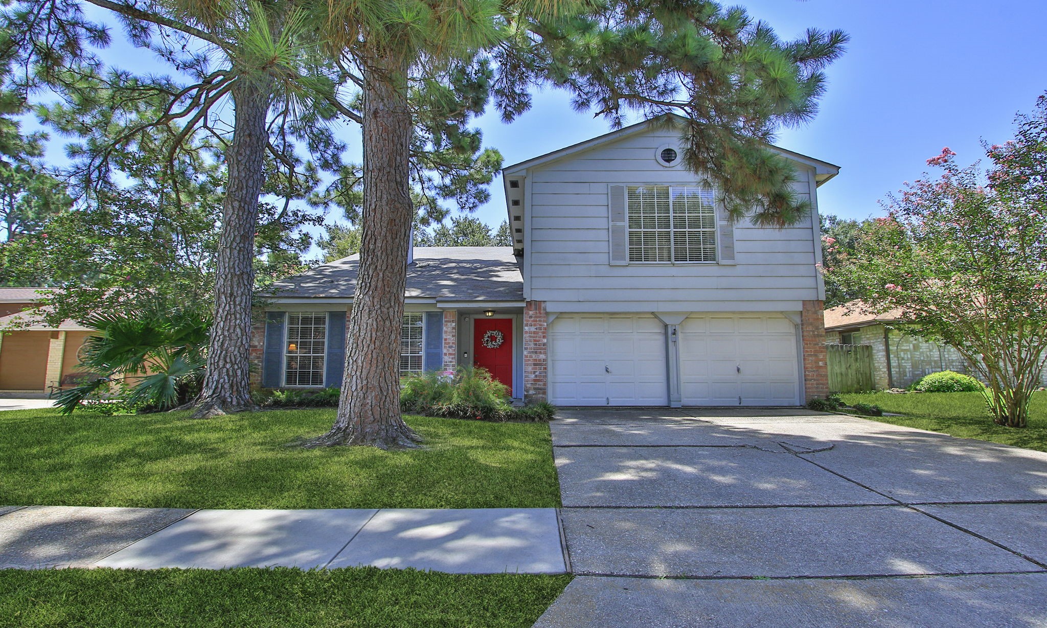 4835 Ingleside Court Property Photo 1