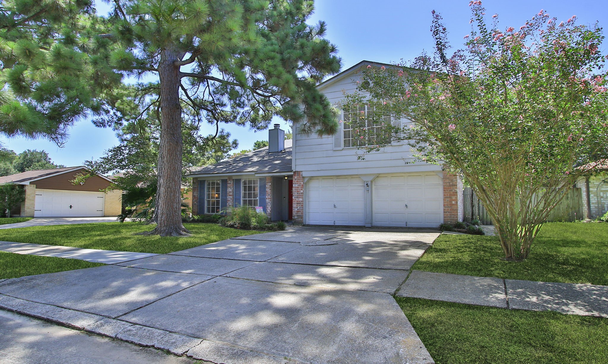 4835 Ingleside Court Property Photo 2