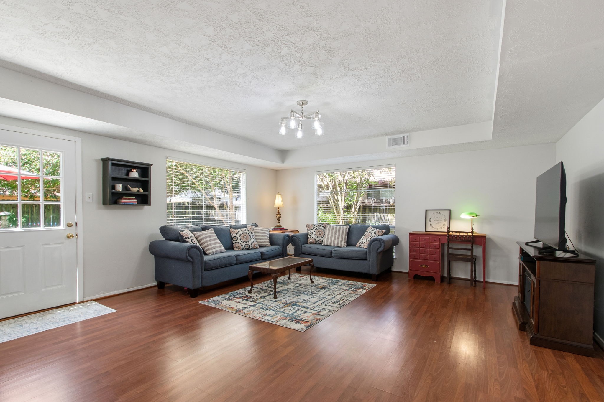 4835 Ingleside Court Property Photo 19