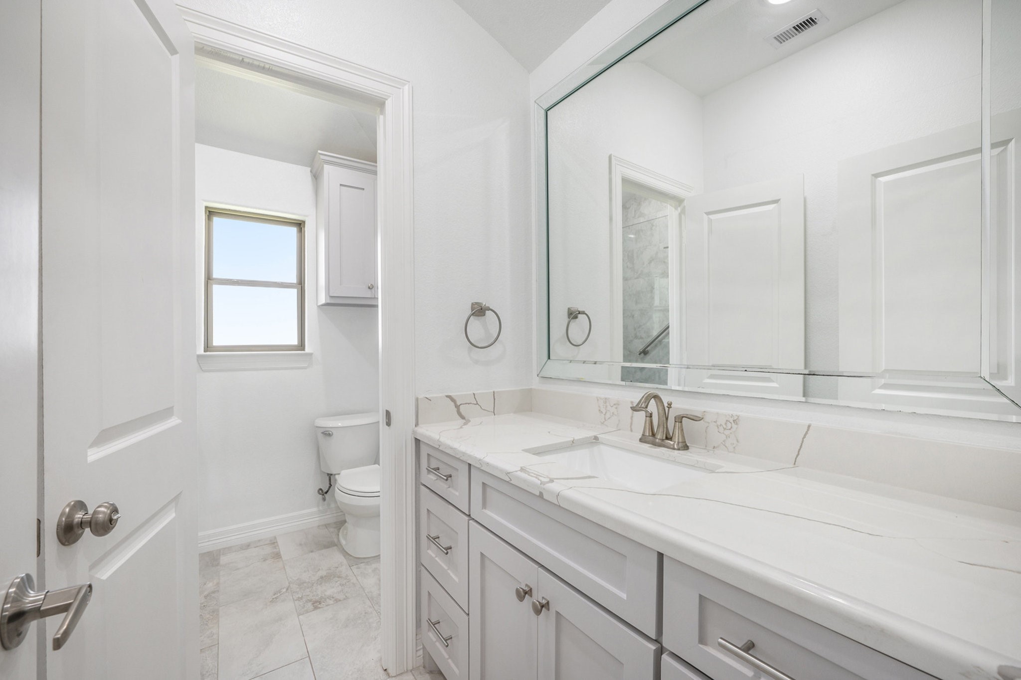 7711 Antoine Drive Property Photo 17