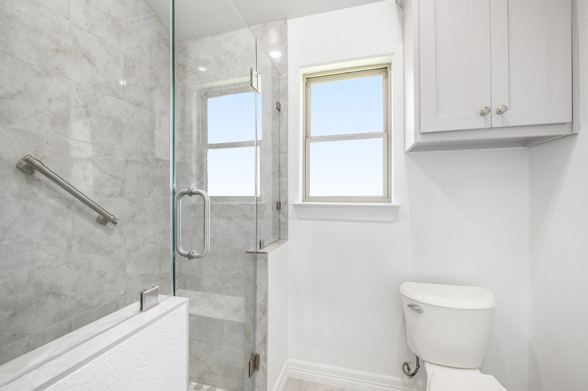 7711 Antoine Drive Property Photo 18