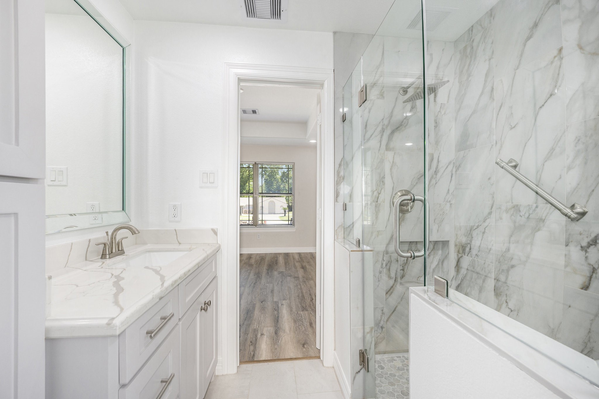 7711 Antoine Drive Property Photo 24