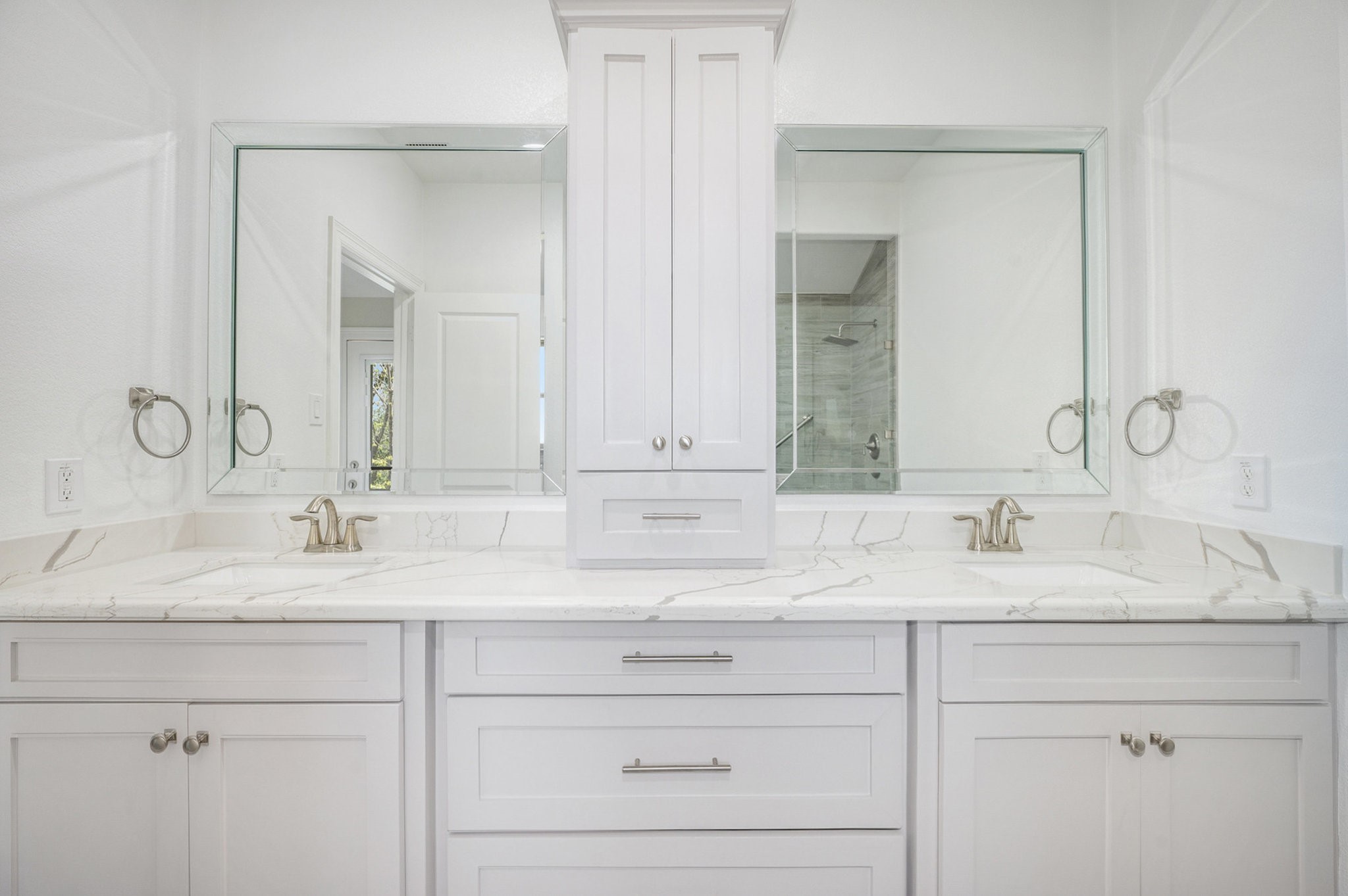 7711 Antoine Drive Property Photo 26