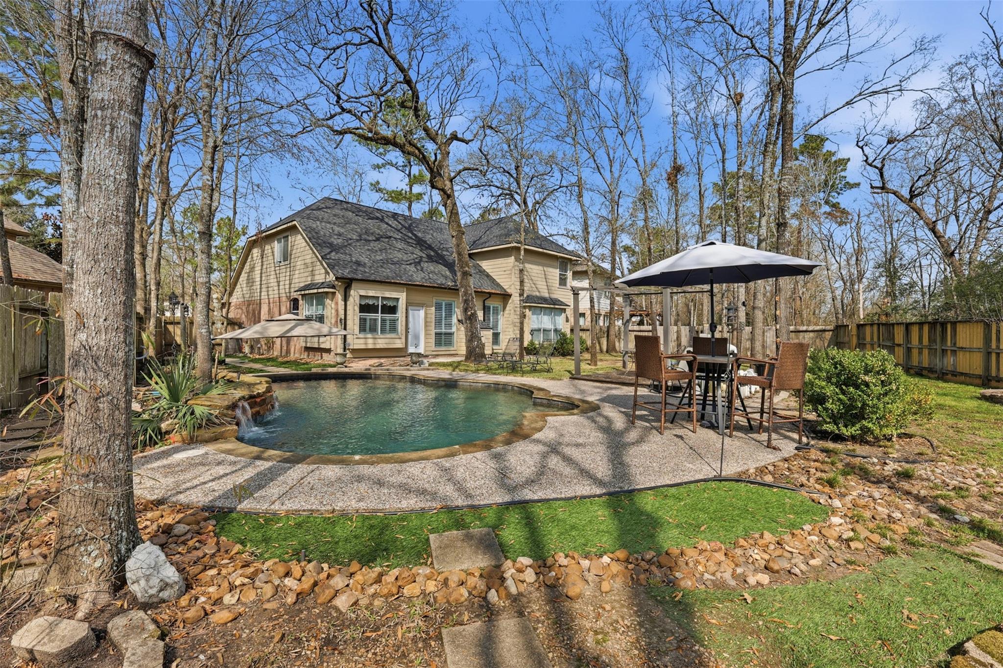 102 Wimberly Way Property Photo 4