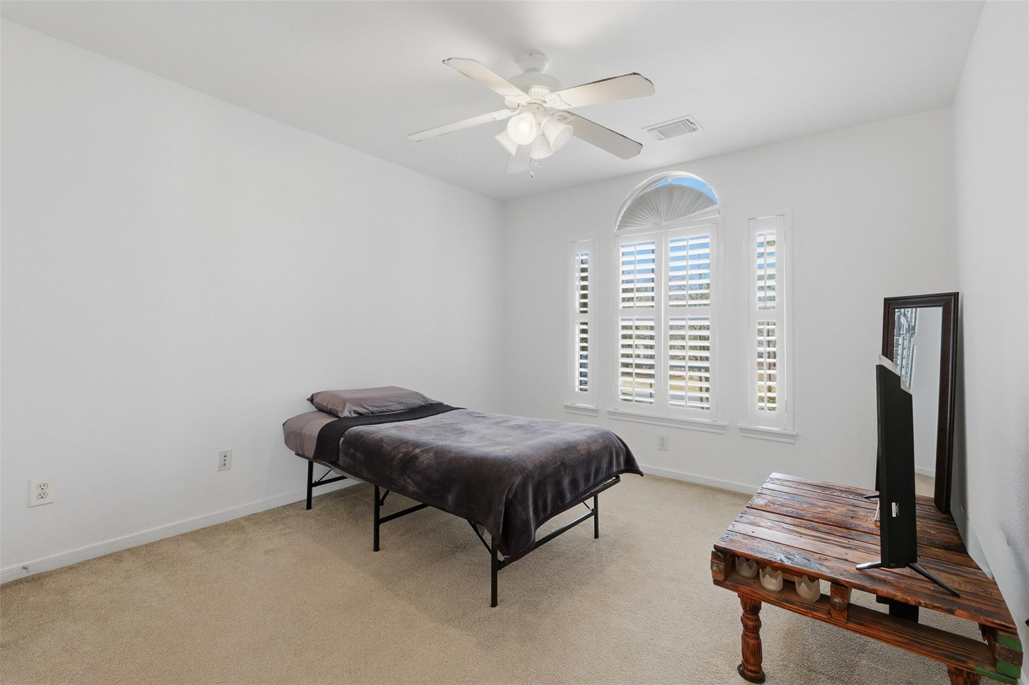 102 Wimberly Way Property Photo 11