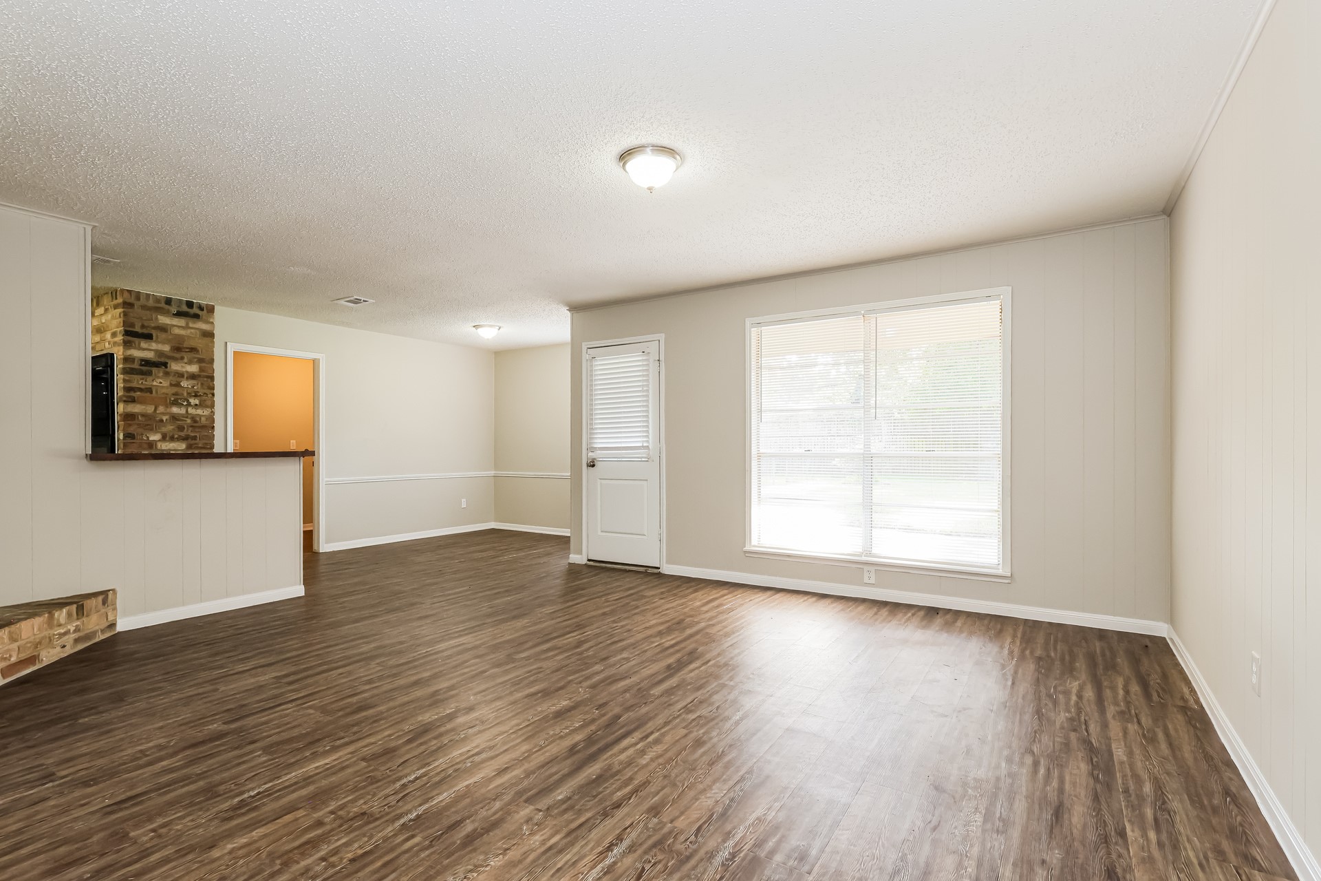 26218 Maplewood Drive Property Photo 4