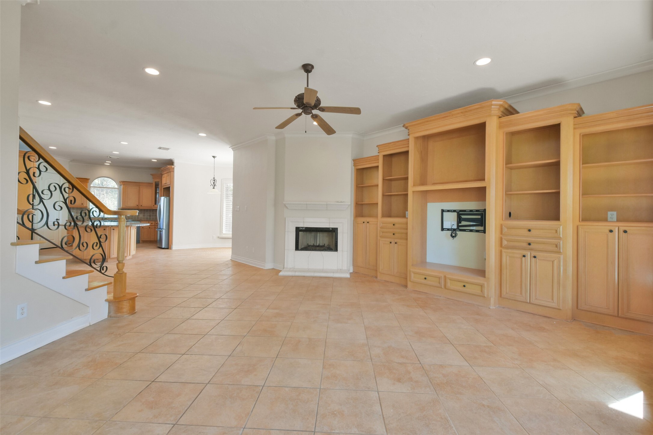 8114 Hideaway Lake Circle Property Photo 7