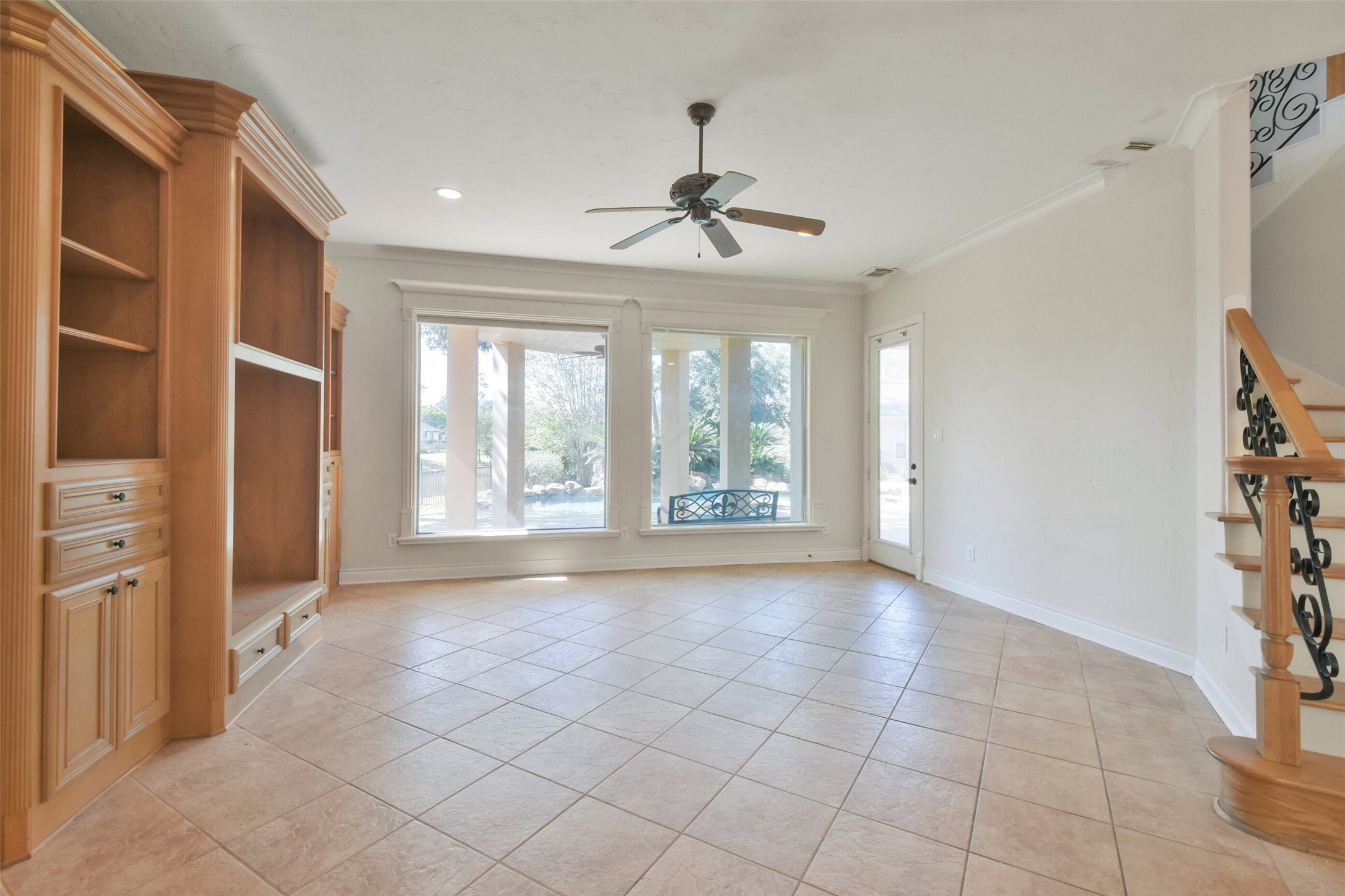 8114 Hideaway Lake Circle Property Photo 8