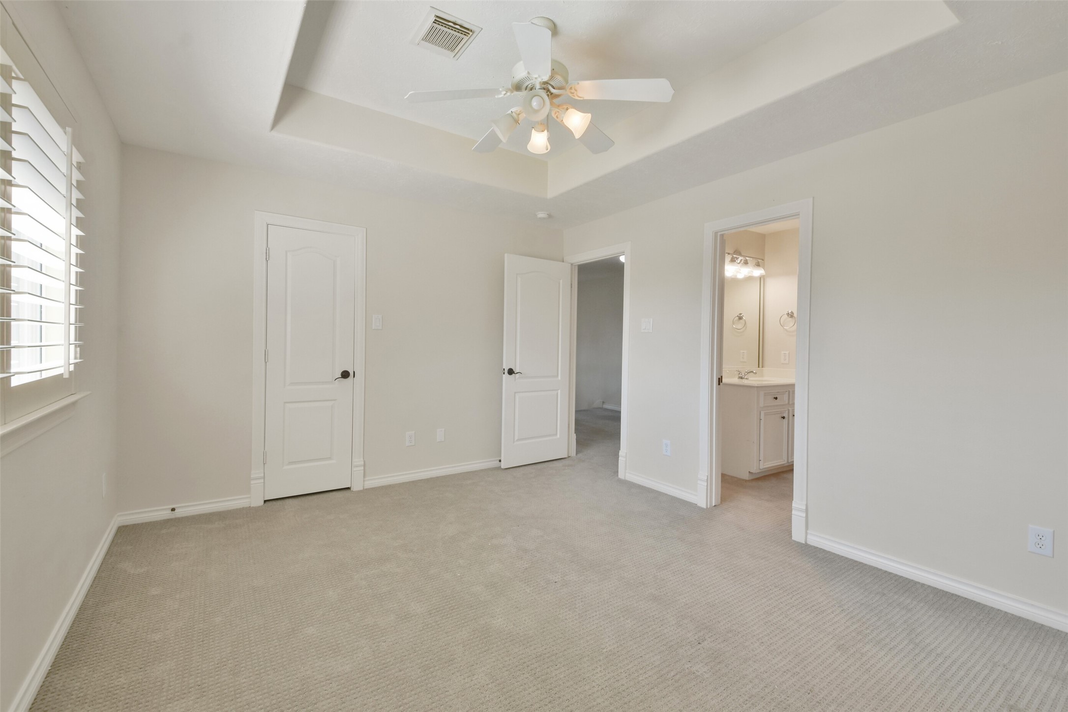 8114 Hideaway Lake Circle Property Photo 31