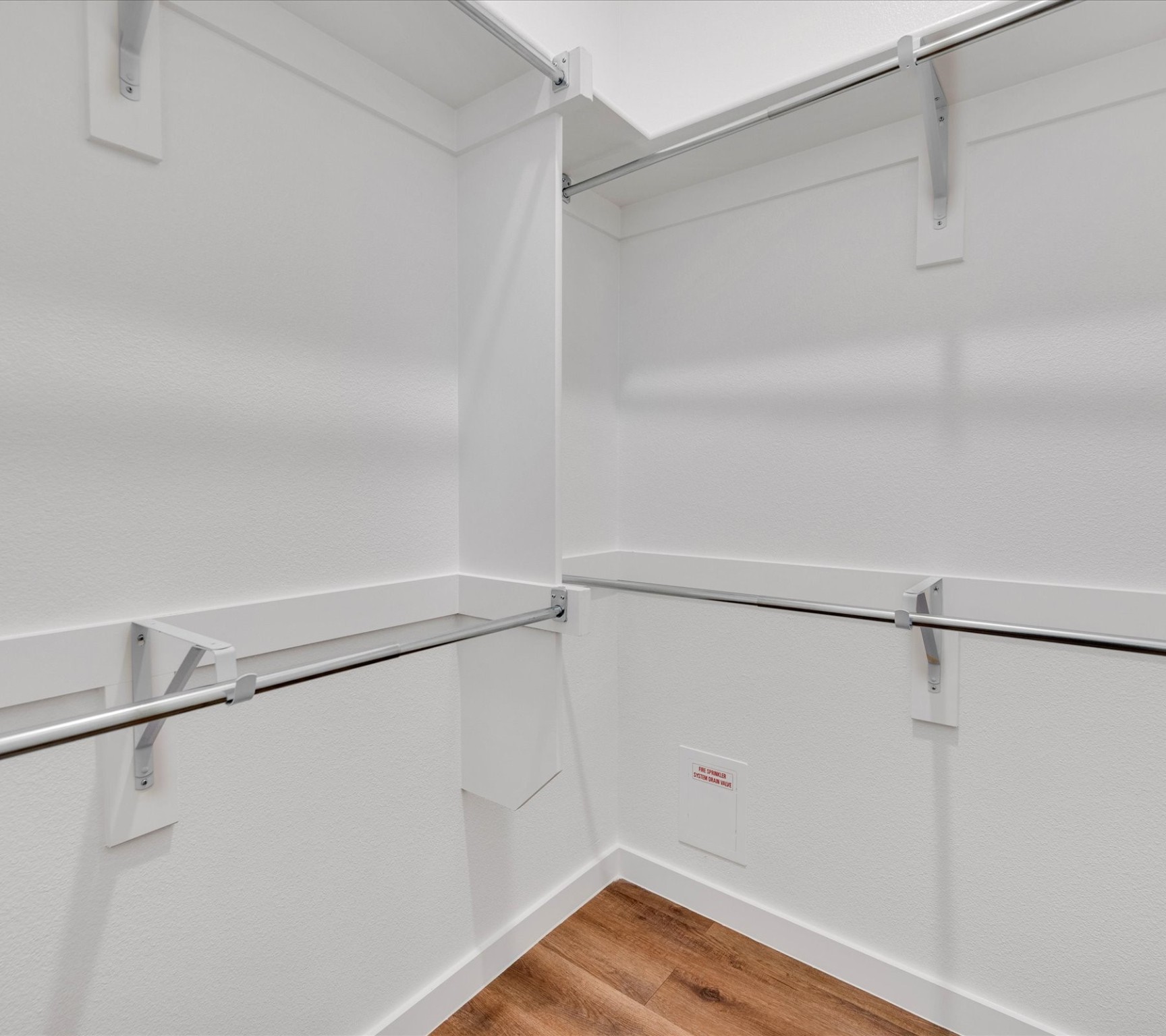 2709-813 Rockhill Road Property Photo 16